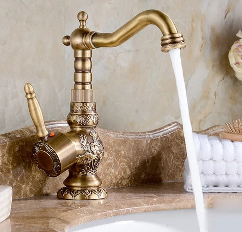 Luxury Antique Bronze Copper Carved Deck-Mounted Kitchen and Bathroom Faucet Mixer for Hot and Cold Water